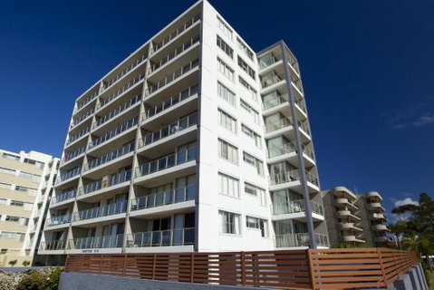 Ebbtide Unit 5 / 2 6 North Street - Sydneys Hotel 5
