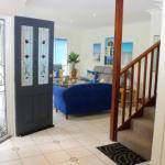 PACIFIC PALMS - Sydneys Hotel 0
