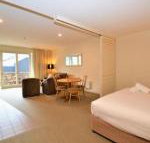 Squatters 1 - Sydneys Hotel