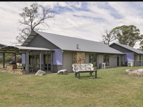 Kickenback Lodge - Sydneys Hotel 3