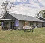 Kickenback Lodge - Sydneys Hotel