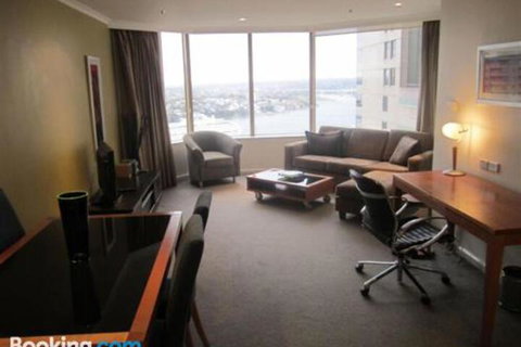 Quay West 2007 - Sydneys Hotel 6