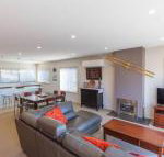 Opus 1 / 10 Poly Cow Lane - Sydneys Hotel