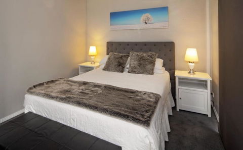 Petersdorf 1 - Sydneys Hotel 2
