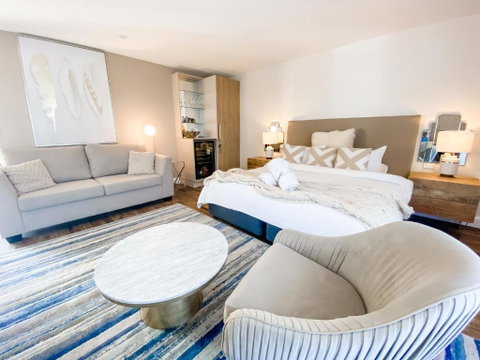 Blue Jacket Motel - Sydneys Hotel 6