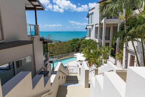 UNIT 35 Whitsundays - Sydneys Hotel 6