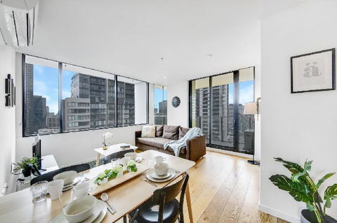 A Stylish 2BR CBD Apt With Beautiful City Views - Sydneys Hotel 5