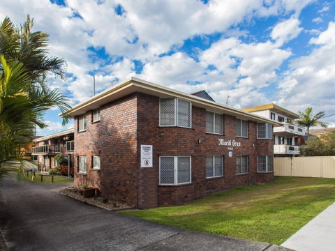 Lakes Way - Sydneys Hotel 4