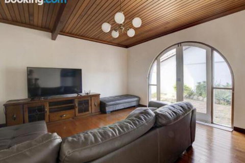 31 Rest Point Absolute Waterfront With Jetty - Sydneys Hotel 3