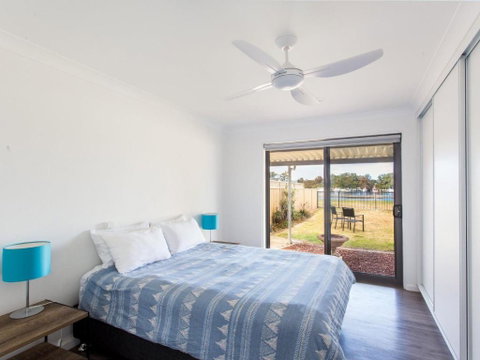 18 Rest Point - Sydneys Hotel 4