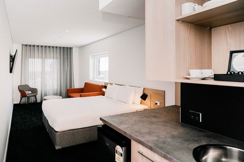 Tom's Court Hotel - Sydneys Hotel 6