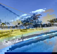 Lakes Resort - Sydneys Hotel