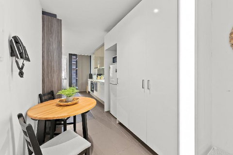 A Stylish & Comfy CBD Studio Near Southern Cross - Sydneys Hotel 4