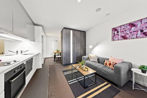 A Stylish & Comfy CBD Studio Near Southern Cross - Sydneys Hotel 5