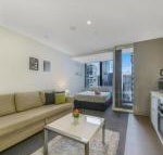 A Cozy  Comfy Studio Next to Southern Cross