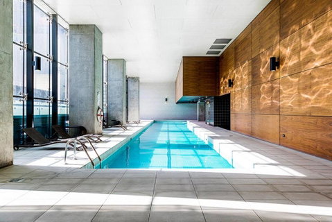 A Charming Studio With Stunning City Views - Sydneys Hotel 1