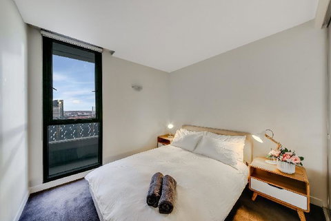 A Modern 2BR CBD Apt City Views FREE Parking - Sydneys Hotel 6