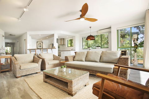 Apartment 2 Surfside - Sydneys Hotel 5