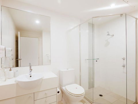Oaks Pacific Blue 278 265 Sandy Point Road - Sydneys Hotel 5