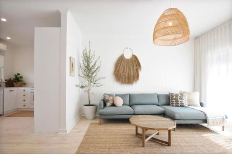 Pine At Arlos Refined Luxury In Glenelg - Sydneys Hotel 0