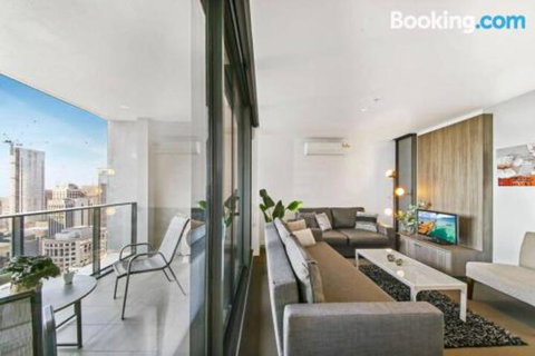 An Exquisite 2BR Apt With Stunning City Views - Sydneys Hotel 2