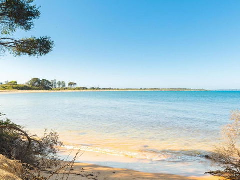 A La Plage - Sydneys Hotel 3