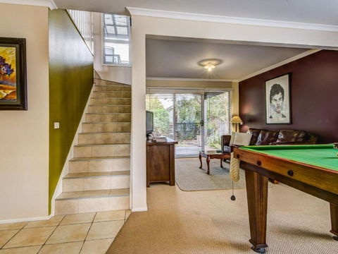 Art House - Sydneys Hotel 2
