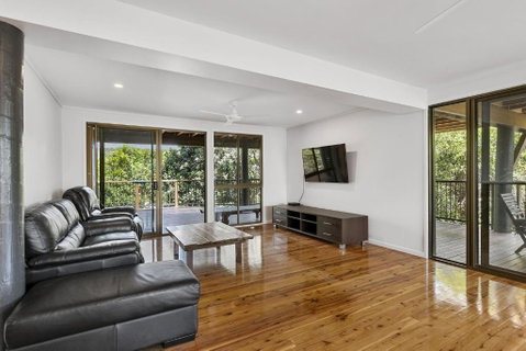 8 Yarrong Road - Sydneys Hotel 3