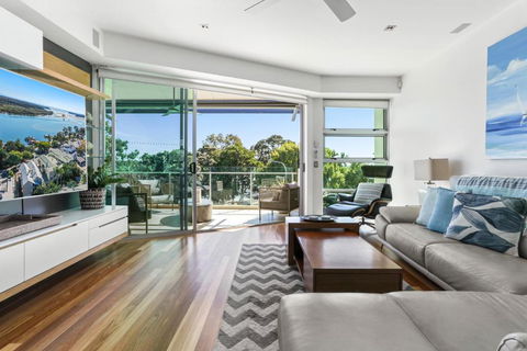 Panoramic River & Ocean Views Noosaville - Sydneys Hotel 1