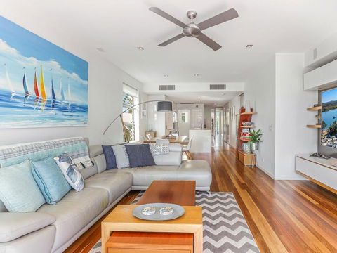 Panoramic River & Ocean Views Noosaville - Sydneys Hotel 5