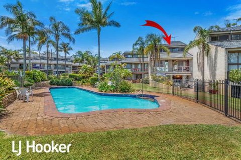 Amazing Waterfront Location Pool Beach Water Views Tropical Gardens - Sydneys Hotel 1
