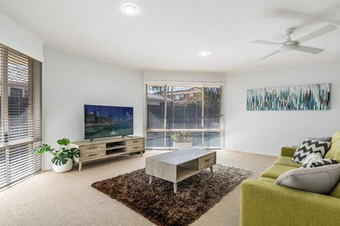 Lazy Days In Lennox - Sydneys Hotel 3