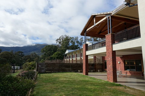 El Kanah Retreat - Sydneys Hotel 1