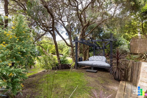 Garden By The Bay - Sydneys Hotel 6