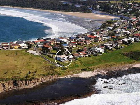 PENZANCE Gerroa Beachfront To Shelley Beach & 4pm Check Out Sundays - Sydneys Hotel 6