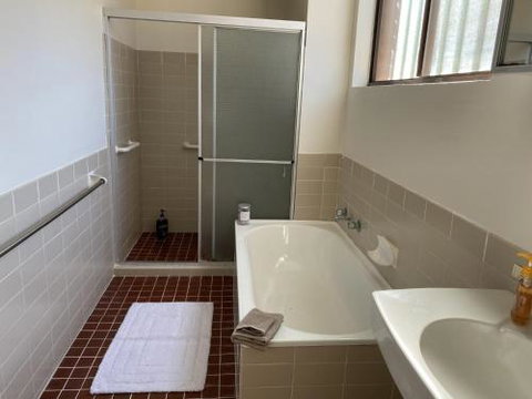 Flynns Retreat Everard Street - Sydneys Hotel 4