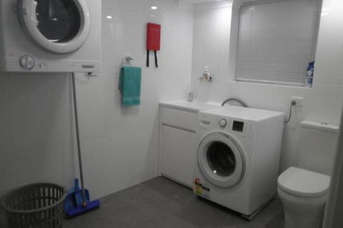 Almonta Apartments On The Water Front - Sydneys Hotel 4
