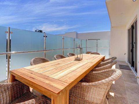 Rosalea By The Bay - Sydneys Hotel 3