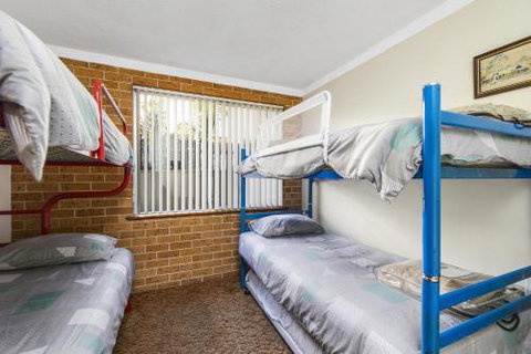 6 Of 12 To 14 Crisallen Street Port Macquarie - Sydneys Hotel 3