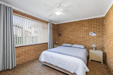 6 Of 12 To 14 Crisallen Street Port Macquarie - Sydneys Hotel 4