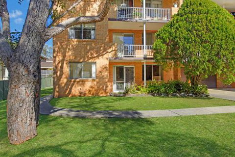 6 Of 12 To 14 Crisallen Street Port Macquarie - Sydneys Hotel 5