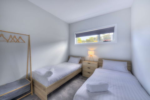 Archella 2 - Beautifully Appointed, Close To Golf Course & Play Ground - Sydneys Hotel 5