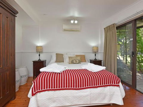Olive Grove Studio 1 - Sydneys Hotel 4