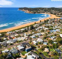 Beachfront Delight 14b Bareena Avenue - Sydneys Hotel
