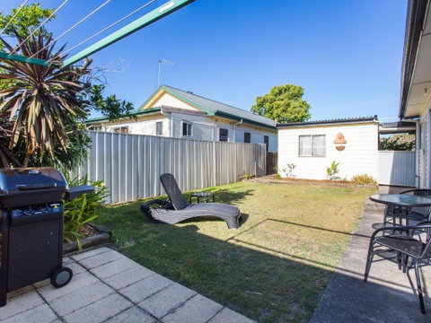 Cottage On Bruce - Sydneys Hotel 3