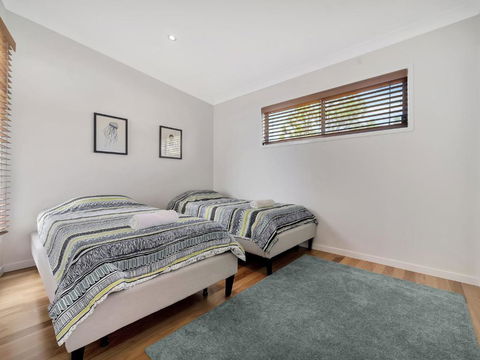 Drift Beach House - Sydneys Hotel 6