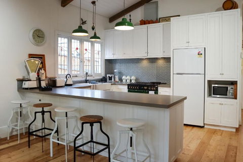 Vintage Charm On St. Leonards - Sydneys Hotel 4