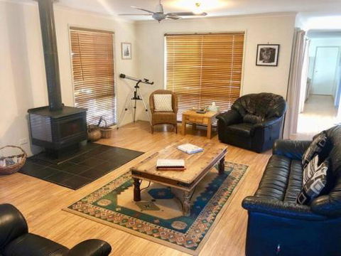 1 Tecoma Avenue Sandy Point - Sydneys Hotel 1