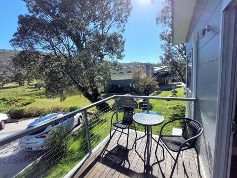 Iron Bark Chalet - Sydneys Hotel 2