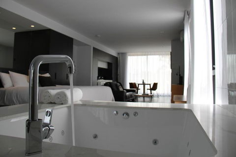 Hepburn Springs Escape Villa 7 - Sydneys Hotel 5